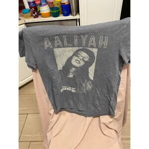 Aliyah Women Shirt Size L